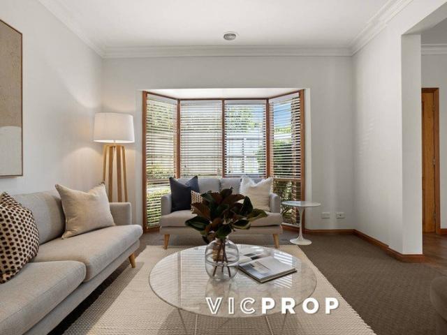 Impeccable Single level Lifestyle In Exclusive Setting