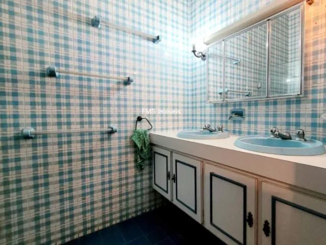 Imperdível oportunidade: Casa de 5 quartos, 1 suíte e 430m² no Sumaré, São Paulo SP!