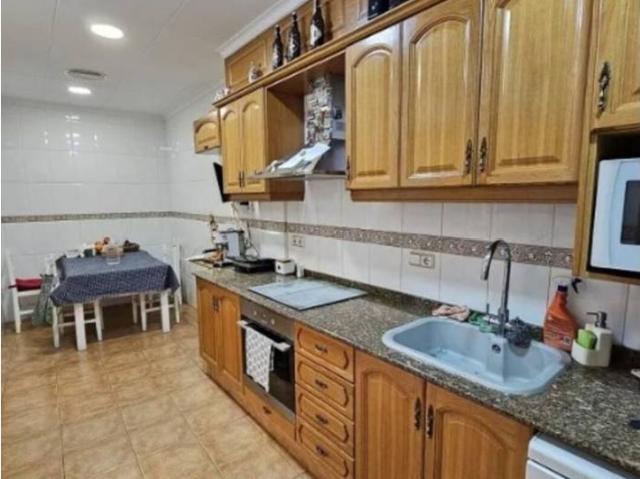 IMPERDIBLE CASA A LA VENTA EN ALBAL