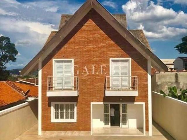 Imperdível oportunidade: Casa à venda em Atibaia SP, 6 suítes, 3 salas, 2 banheiros, 4 vagas de gara