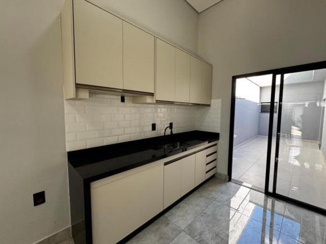 Imperdível oportunidade: Casa à venda em Bragança Paulista SP, localizada no Condomínio Villa Verde
