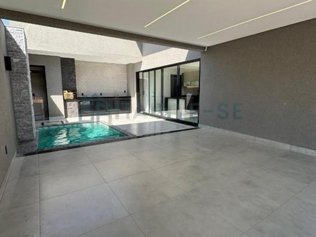 Imperdível oportunidade: Casa à venda em Franca SP, Jardim Natal! 3 quartos, 1 suíte, 2 salas, 1 ban