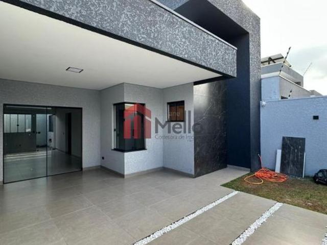 Imperdível: Casa à venda em Umuarama PR, Jardim Ibis! 3 quartos, 1 suíte, 1 sala, 2 banheiros, 1 vag