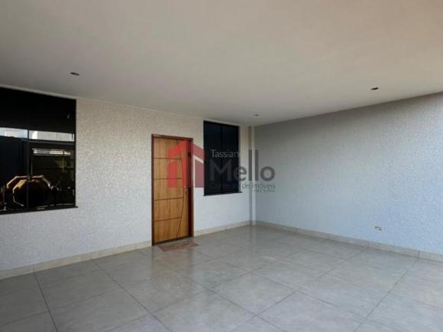 Imperdível oportunidade: Casa à venda em Umuarama PR, Parque Residencial Metropolitano, 3 quartos, 1