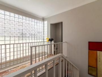 Imperdível oportunidade: Casa à venda em Vila Romana, 3 quartos, 1 suíte, 2 salas, 2 banheiros, 1 va