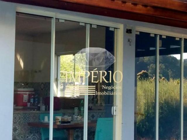 Imperdível oportunidade: Casa à venda no Centro de Três Coroas RS com 3 quartos, 2 suítes, 2 salas e