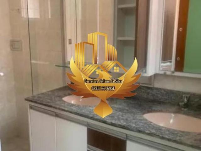 Imperdível oportunidade de adquirir uma casa espaçosa no Centro de Taubaté SP! 5 quartos, 1 sala, 4