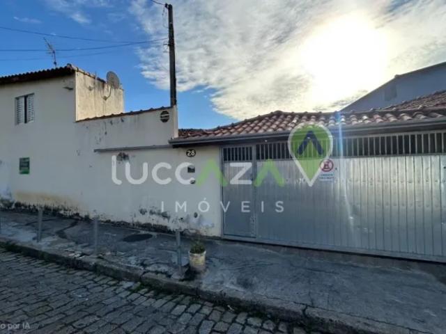 Imperdível oportunidade de adquirir casa no Centro de Jacareí SP, com 2 quartos, 1 sala, 1 banheiro