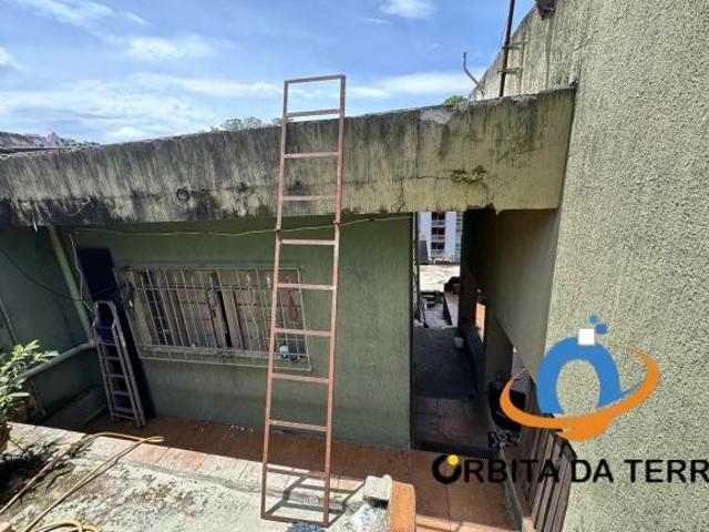 Imperdível oportunidade de adquirir casa com 2 quartos e vaga de garagem no Jardim Russo, São Paulo