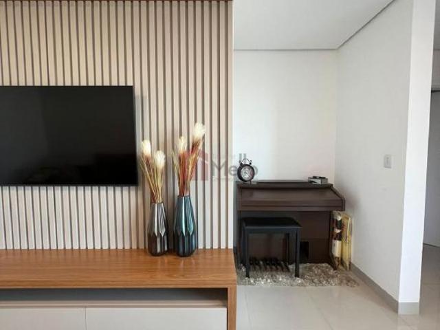 Imperdível: Apartamento à venda em Umuarama PR, Zona I 3 quartos, 1 suíte, 2 salas, 2 banheiros, 2