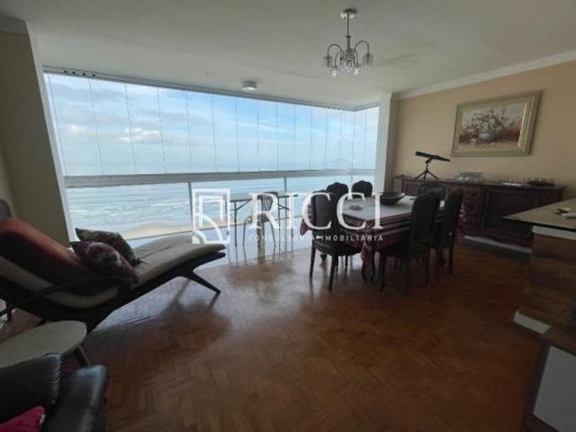 Imperdível: Apartamento à venda no Gonzaga, Santos SP, com 3 quartos, 1 suíte, 3 salas, 3 banheiros
