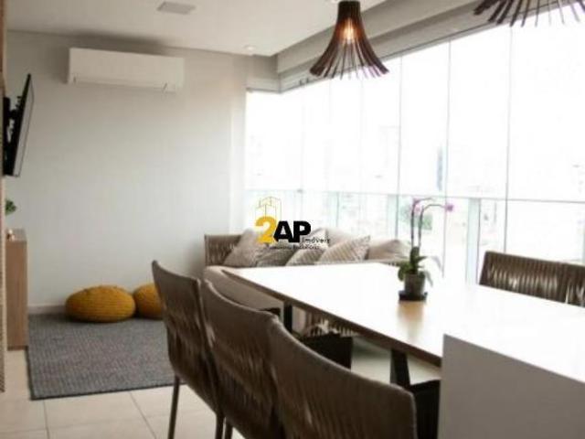 Imperdível: Apartamento de luxo com 3 suítes, 4 Banheiros, 2 Vagas, 1 Depósito n