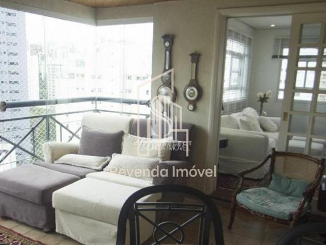 Imperdível: Apartamento de luxo com 4 suítes e 4 vagas na Vila Suzana, São Paulo SP!