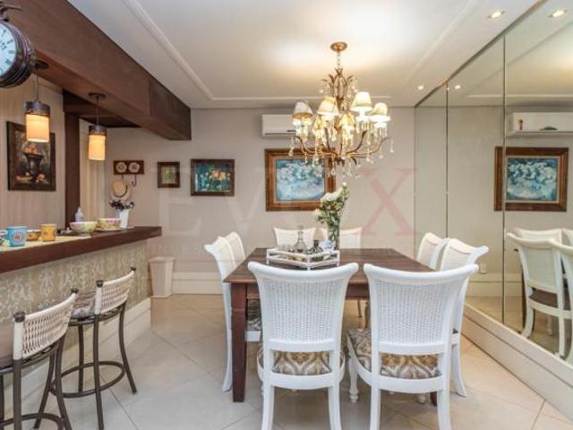Imperdível! Apartamento de 94m² com 3 quartos e vista panorâmica em Petrópolis, Porto Alegre RS. Con