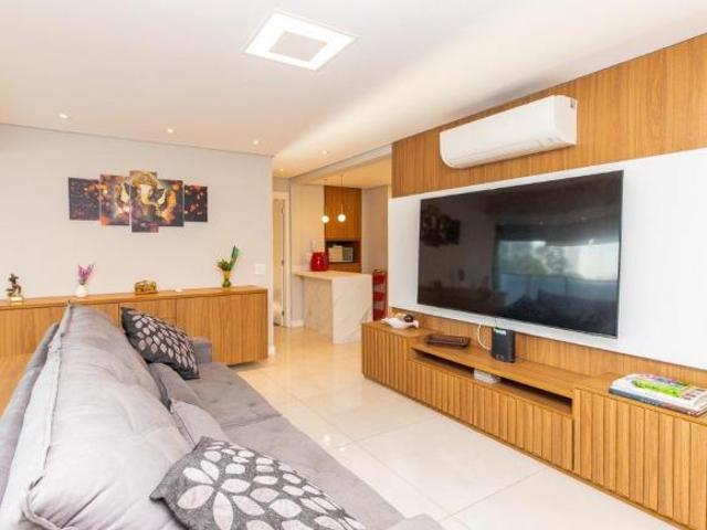 Versátil apartamento garden para venda em Santo Amaro com 3 quartos, sendo 1 suíte, 165m²