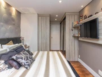 Agradável apartamento para venda em Vila Gumercindo com 3 quartos, sendo 3 suítes, 137m²