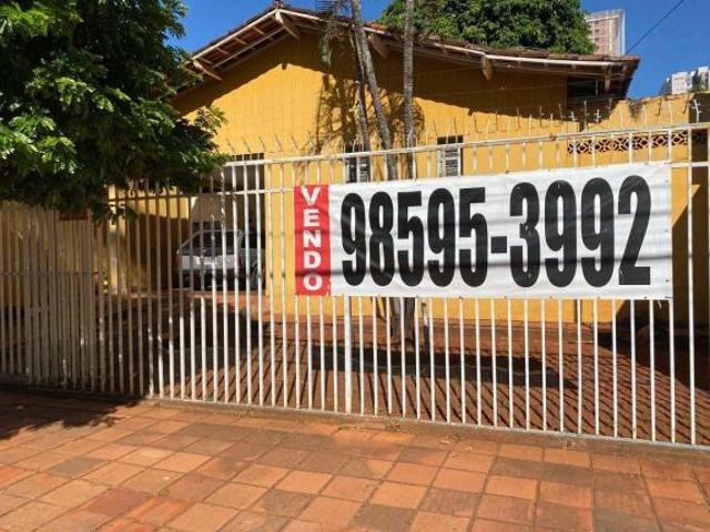 Imperdível Casa Comercial à Venda em Goiânia GO, Setor Bueno 3 quartos, 1 suíte, 2 salas, 3 banhei