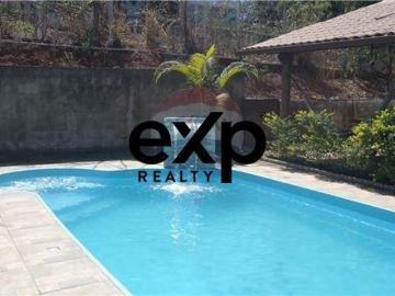 IMPERDIVEL CASA CAMPO EM CONDOMINIO FECHADO