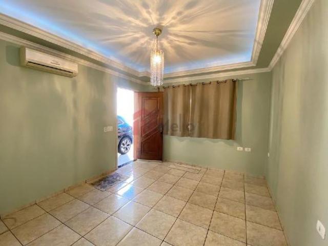 Imperdível: Casa à venda em Umuarama PR, Jardim Los Angeles 3 quartos, 1 suíte, 1 sala, 3 banheiro