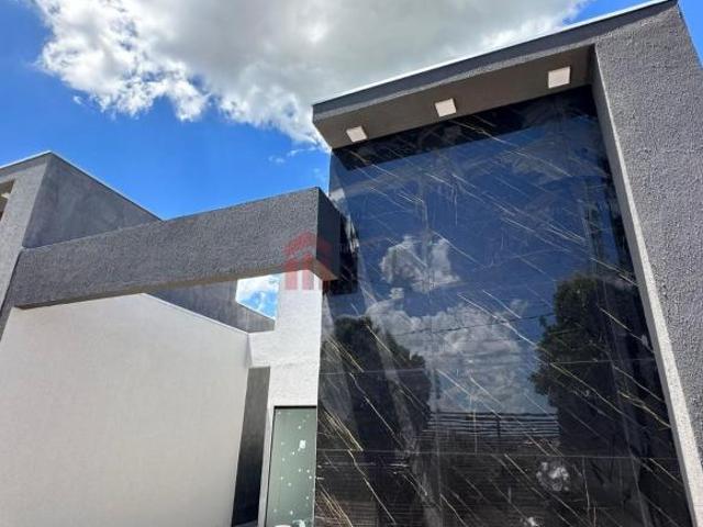 Imperdível! Casa à venda em Umuarama PR, Parque Metropolitano I, 2 quartos, 1 suíte, 1 sala, 1 banhe