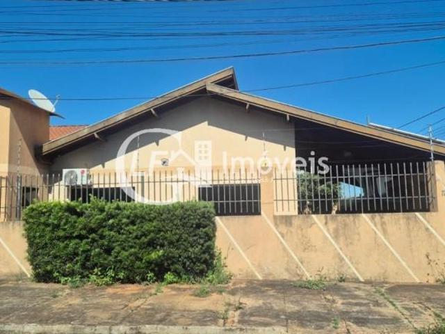 Imperdível casa à venda em Campo Grande MS, Jardim Leblon: 3 quartos, 1 suíte, 1 sala, 5 vagas de ga