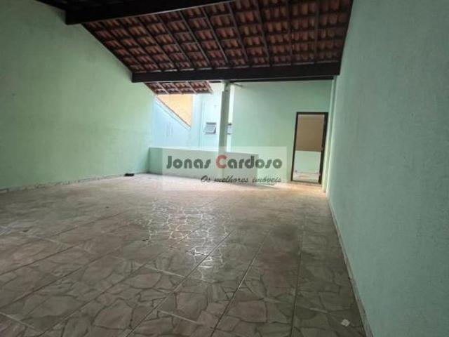 Imperdível! Casa à venda em Mogi das Cruzes SP, 3 quartos, 1 suíte, 2 salas, 4 vagas de garagem, 99