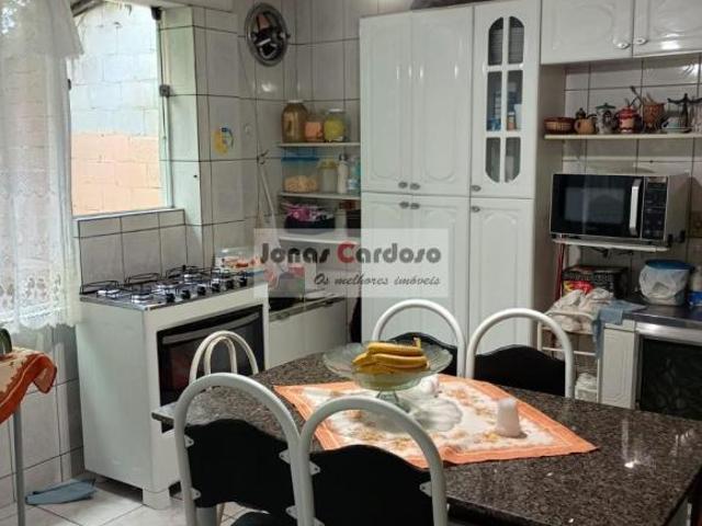 Imperdível Casa à Venda em Mogi das Cruzes SP, Jardim Camila! 4 quartos, 3 salas, 2 banheiros, 2 vag