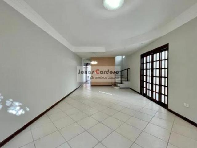 Imperdível casa à venda em Mogi das Cruzes SP, Parque Santana! 3 quartos, 1 suíte, 1 sala, 3 banheir