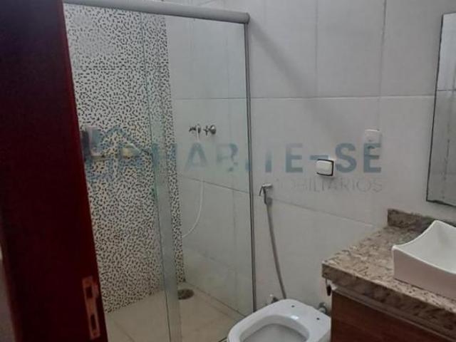 Imperdível! Casa à venda em Passos MG, bairro Nossa Senhora Aparecida: 4 quartos, 1 suíte, 2 salas