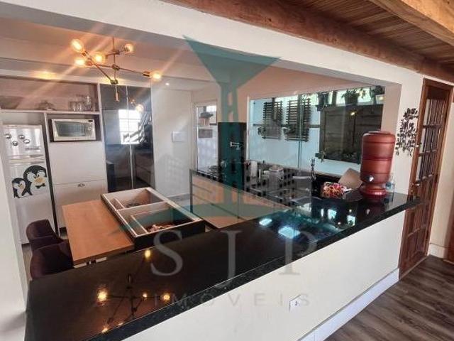 Imperdível Casa à Venda em São José dos Pinhais PR, Bairro Afonso Pena: 3 Quartos, 1 Suíte, 3 Salas