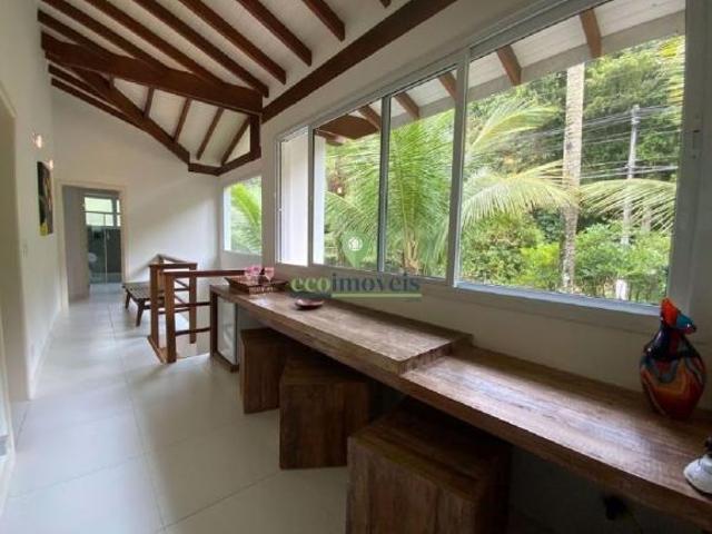Imperdível! Casa à venda em São Sebastião SP, na Praia da Baleia, com 5 quartos, 5 suítes, piscina p