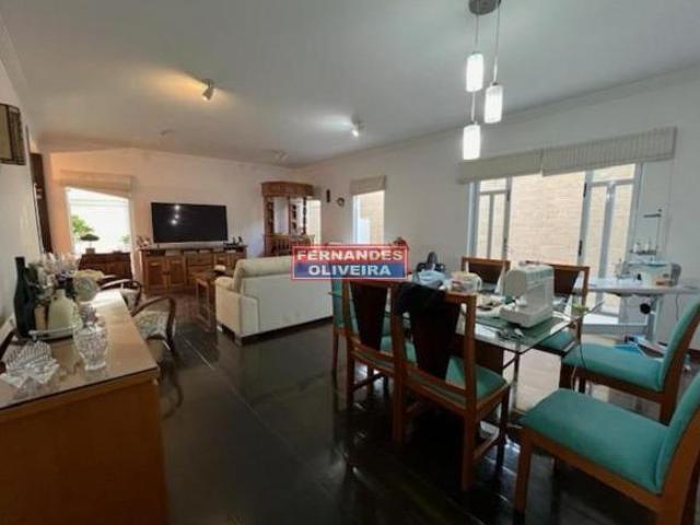 Imperdível casa à venda em São Paulo SP: 4 quartos, 3 suítes, 1 sala, 4 banheiros, 3 vagas e 257m² n