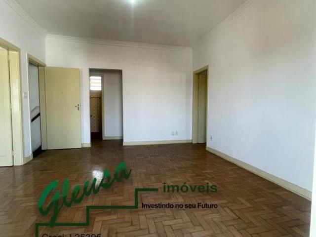 Imperdível casa à venda em São Paulo SP, no bairro Jardim Nordeste! 5 quartos, 2 salas, 2 banheiros