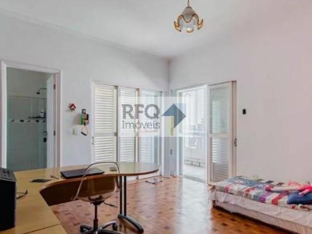 Imperdível: Casa à venda em São Paulo SP, no Jardim da Glória, com 3 quartos, 2 suítes, 2 salas, 4 b