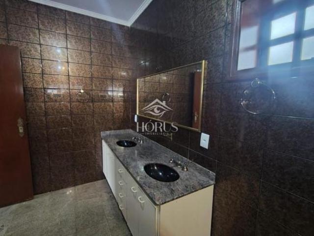 Imperdível Casa à Venda em Sorocaba SP, Jardim Eltonville: 3 Quartos, 1 Suíte, 3 Salas, 6 Banheiros
