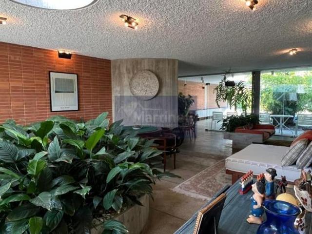 Magnífica casa de 5 quartos e 5 suítes à venda em Itanhaém SP, no bairro Cibratel. 3 salas, 1 banhei