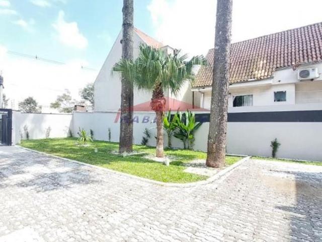 Imperdível Sobrado de 3 quartos no Condomínio Residencial em Cajuru, Curitiba PR
