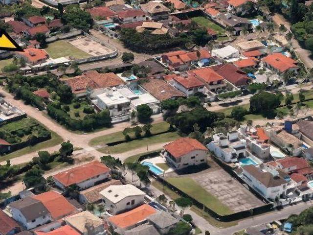 Imperdível!Terreno amplo c/casa, próximo ao Mar na Praia da Enseada