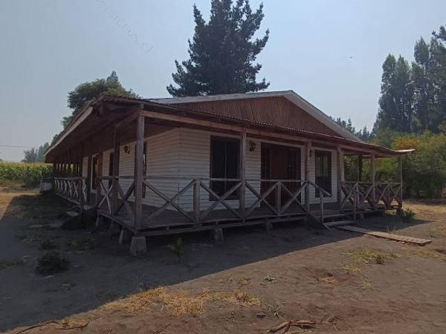 Imperium Propiedades Arrienda amplia casa estilo cabaña