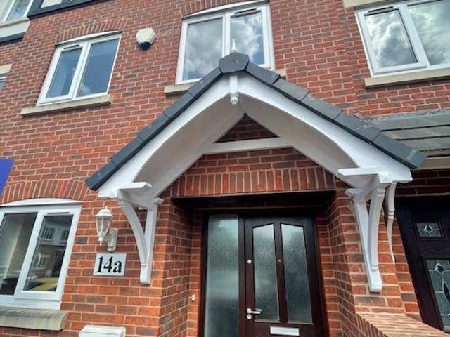 Imperial Court, Nantwich CW5 5 bed townhouse to rent £1,650 pcm £381 pw