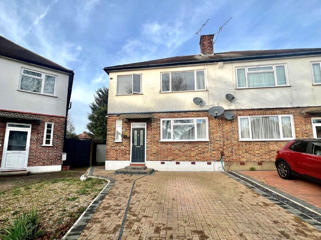 Imperial Close, Harrow HA2, 2 bed maisonette to rent, £1,700 pcm | PrimeLocation