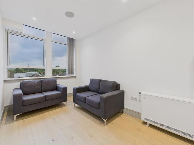 Imperial Drive, Harrow | London HA2, 1 bed flat to rent, £1,400 pcm | PrimeLocation