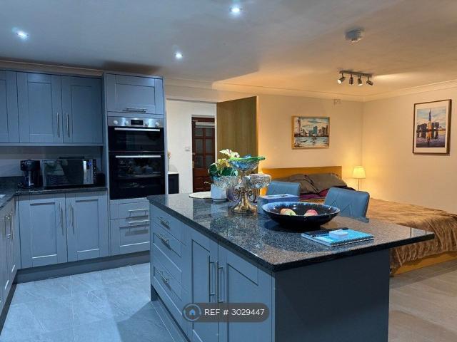 Impington, Cambridge CB24, Studio to rent, £1,350 pcm | PrimeLocation