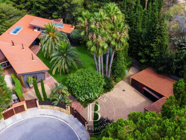 Imponente casa de lujo de 738 m² en venta en Sant Vicenç de. 738m² Sant Vicenç de Montalt