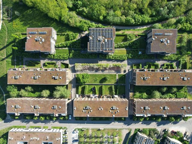 IMPOSANT. MODERN. GARTENWOHNUNG