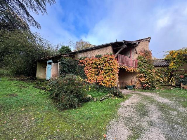 Imposante maison ancienne de caractère restaurée sur sous so. 99m² Arcambal