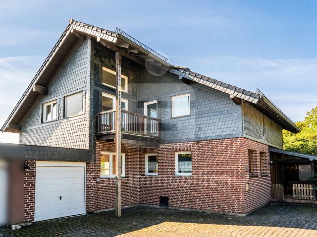 Imposantes Einfamilienhaus mit außergewöhnlichem Raumgefühl in Much Hevinghausen!