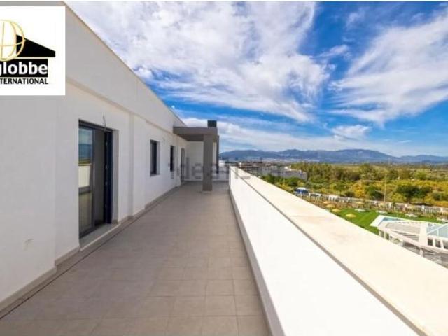 Impresionante Ático Nuevo en Puertosol, Málaga por €625,000