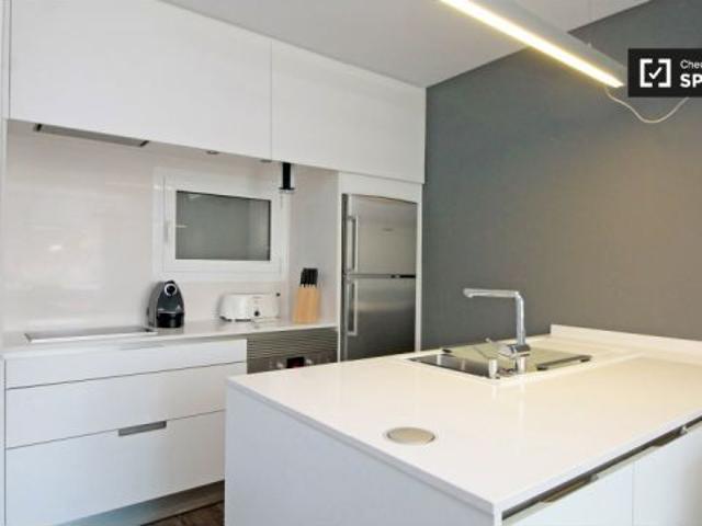 Impresionante apartamento dúplex de 2 dormitorios en alquiler en Gràcia