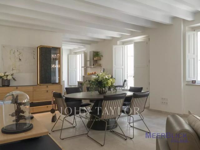 Impresionante Apartamento en Plaza Santa Eulalia
